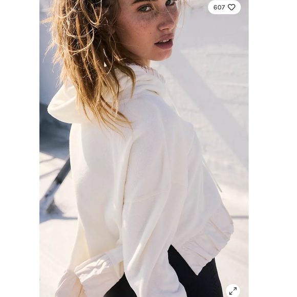 FP Movement Snood Mood Layer in Ivory/Sage. Size Small. NWOT - Picture 5 of 15